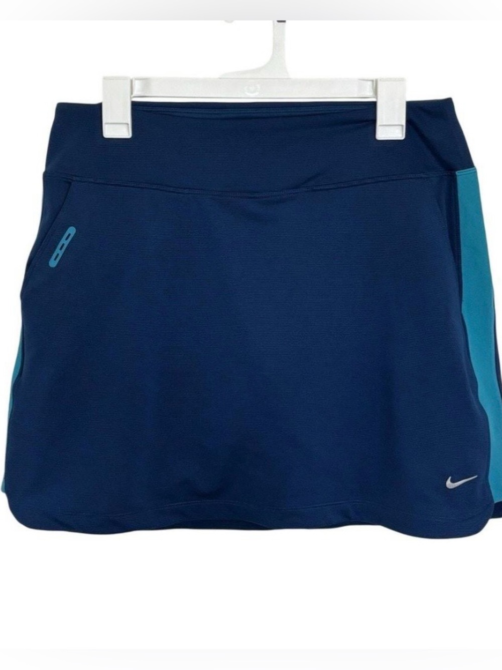 Nike dry fit Women’s Dark Navy Skort with Teal Side Panel